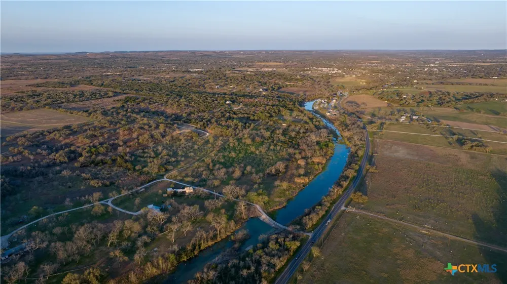 Lost Acres Loop Blanco, TX 78606