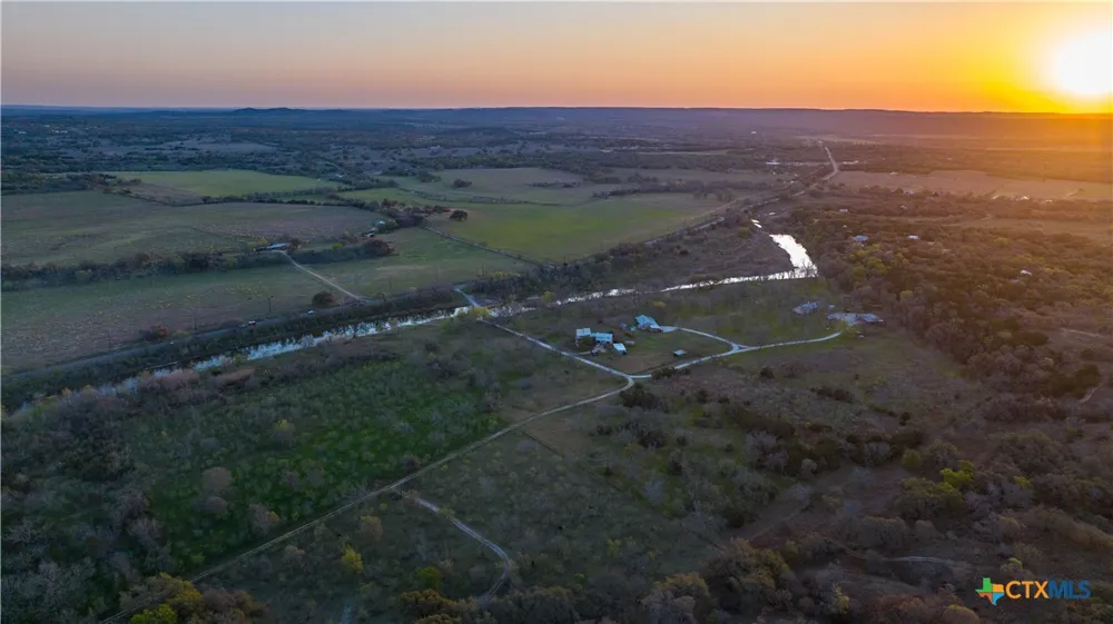 Lost Acres Loop Blanco, TX 78606