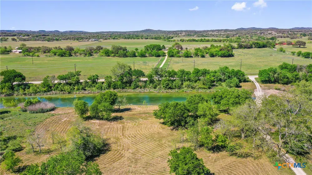 Lost Acres Loop Blanco, TX 78606