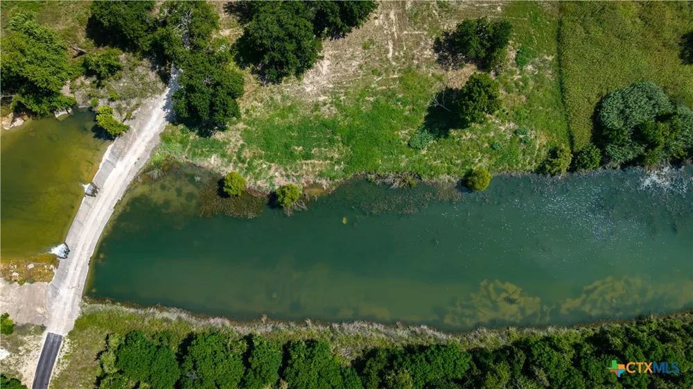 Lost Acres Loop Blanco, TX 78606
