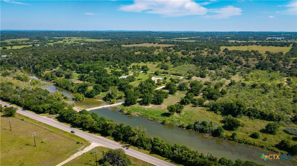 Lost Acres Loop Blanco, TX 78606