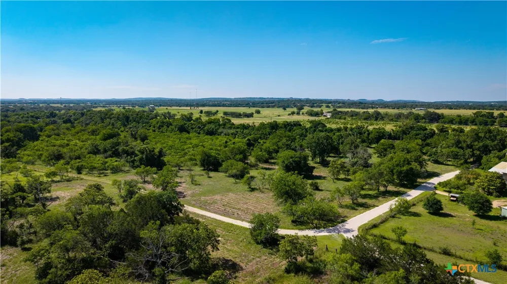 Lost Acres Loop Blanco, TX 78606