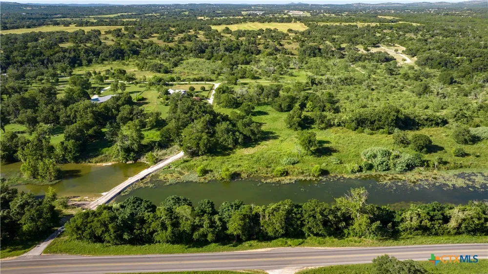Lost Acres Loop Blanco, TX 78606