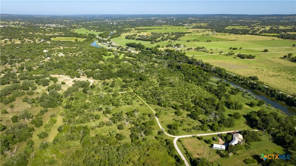 Lost Acres Loop Blanco, TX 78606