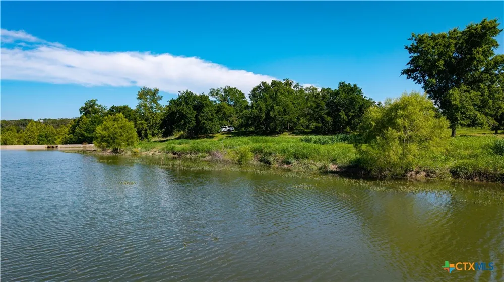 Lost Acres Loop Blanco, TX 78606