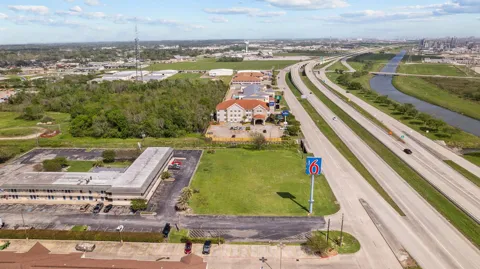 1000 Highway 332