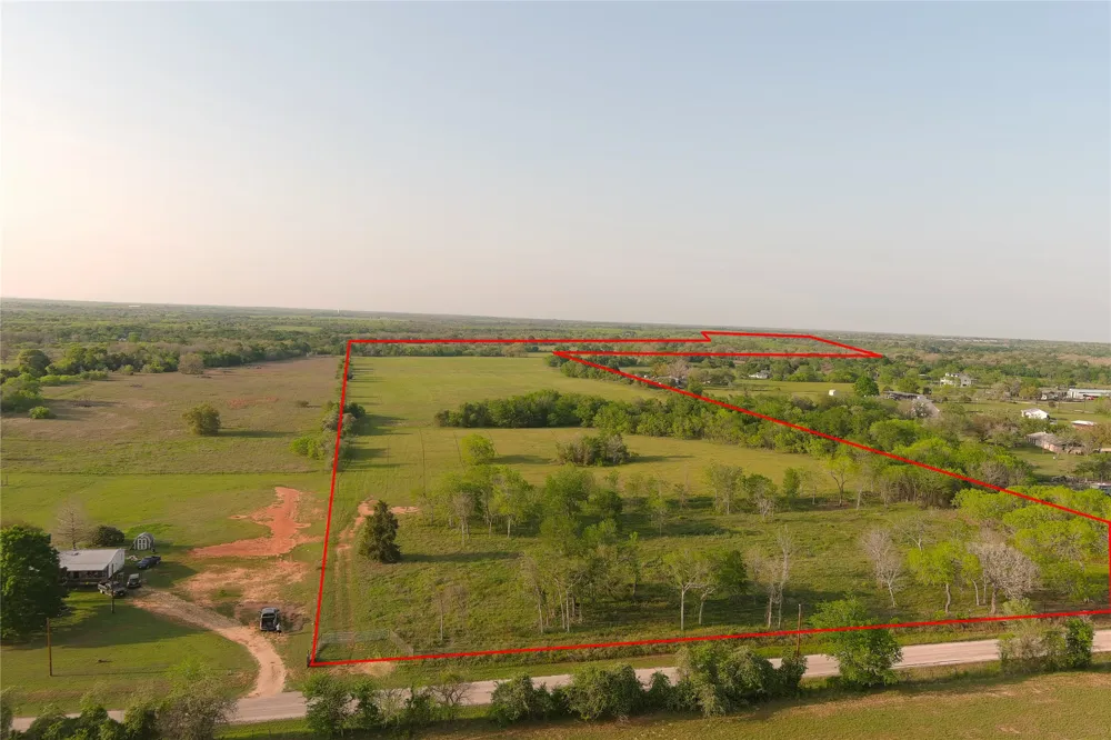 3223 Old Kelley Road Lockhart, TX 78644