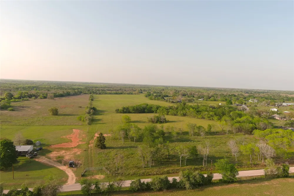 3223 Old Kelley Road Lockhart, TX 78644