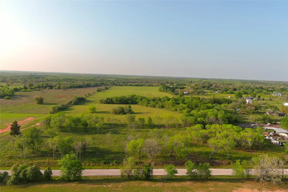3223 Old Kelley Road Lockhart, TX 78644