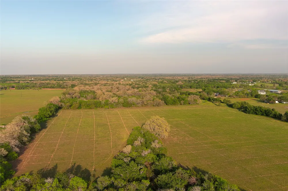 3223 Old Kelley Road Lockhart, TX 78644