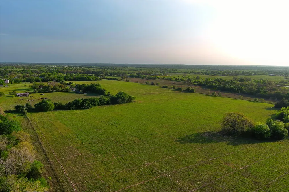 3223 Old Kelley Road Lockhart, TX 78644