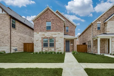8525 Leyton
