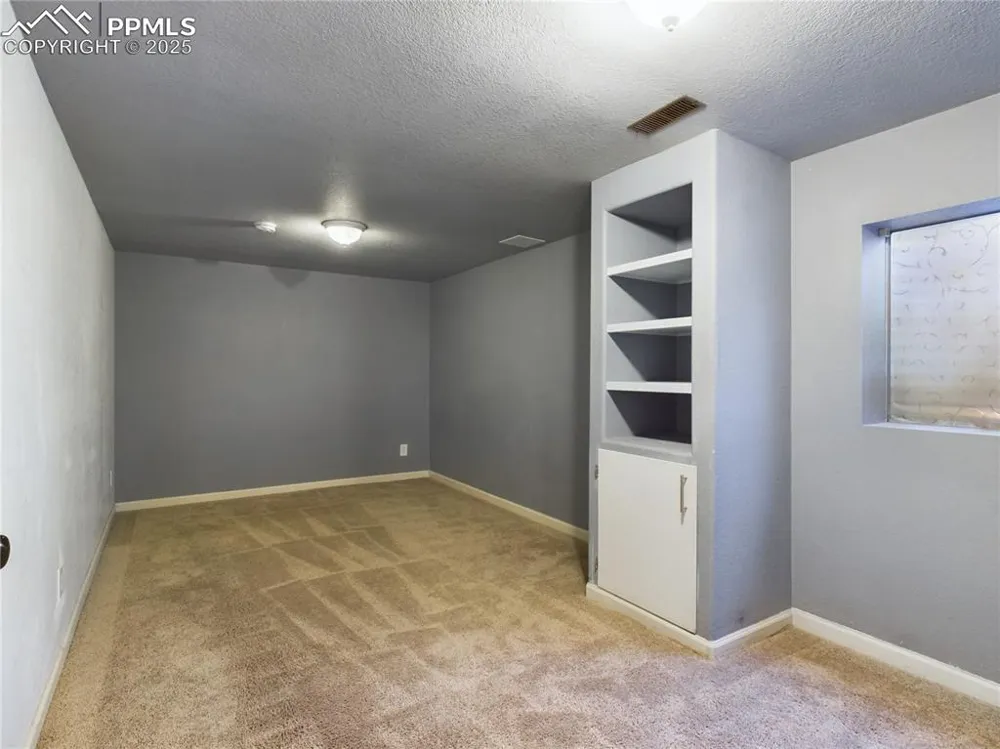 6 Wallflower Court Pueblo, CO 81001