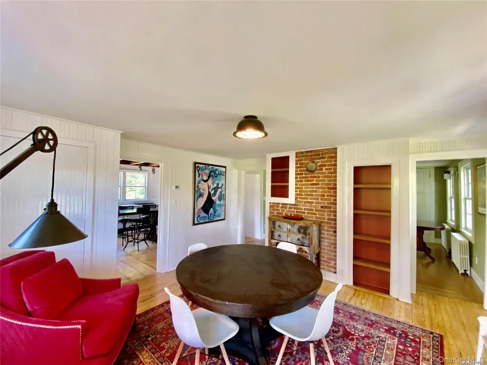 1685 Peconic Lane Peconic, NY 11958