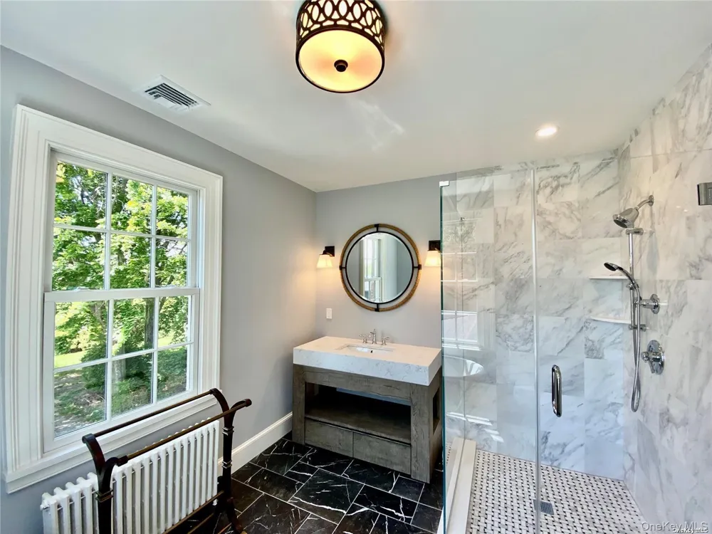 1685 Peconic Lane Peconic, NY 11958