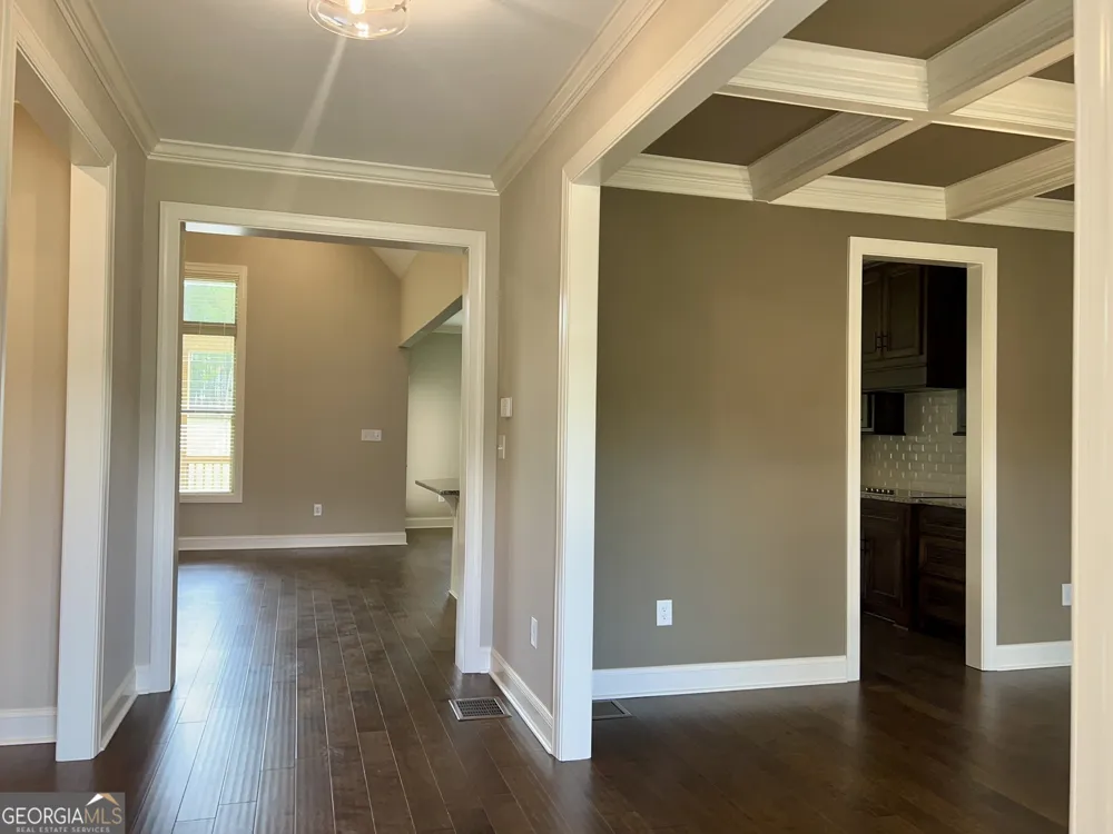 1810 Beebalm DR Statham, GA 30666