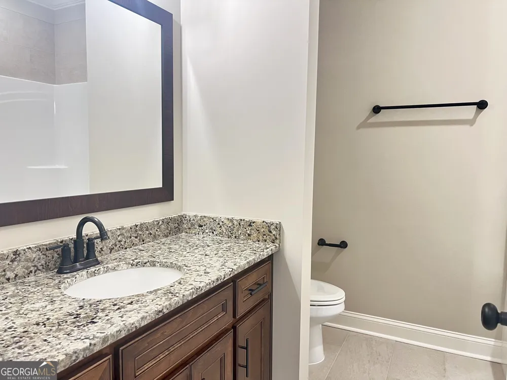 1810 Beebalm DR Statham, GA 30666