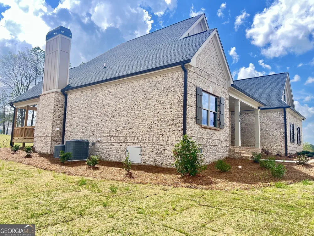 1810 Beebalm DR Statham, GA 30666