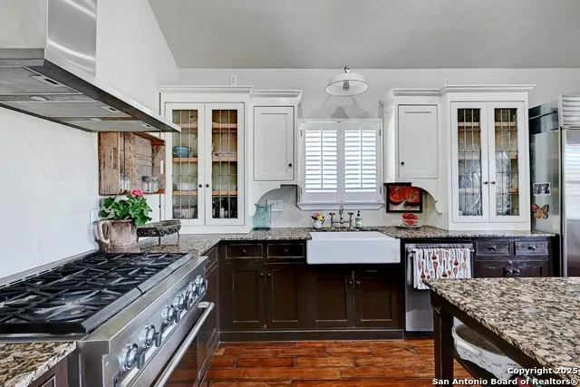 398 Redbird Kingsbury, TX 78638