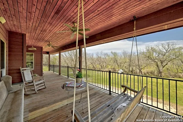 398 Redbird Kingsbury, TX 78638