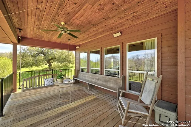 398 Redbird Kingsbury, TX 78638