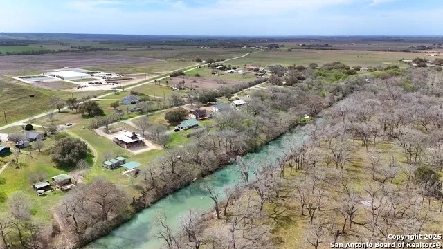 398 Redbird Kingsbury, TX 78638