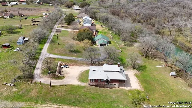 398 Redbird Kingsbury, TX 78638
