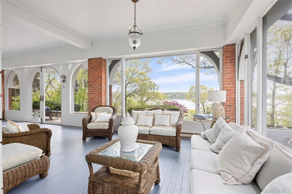 10 Pine Path Port Jefferson, NY 11777