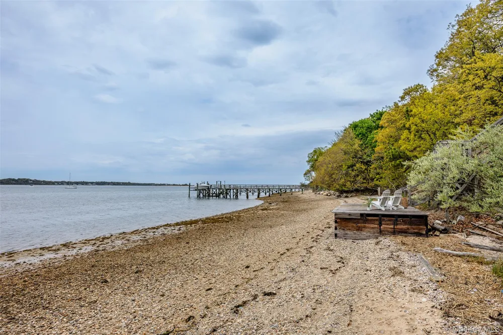 10 Pine Path Port Jefferson, NY 11777