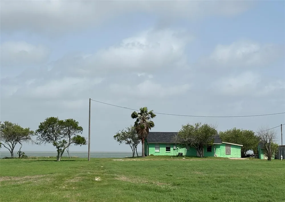 4 Copano Ridge Road Rockport, TX 78382