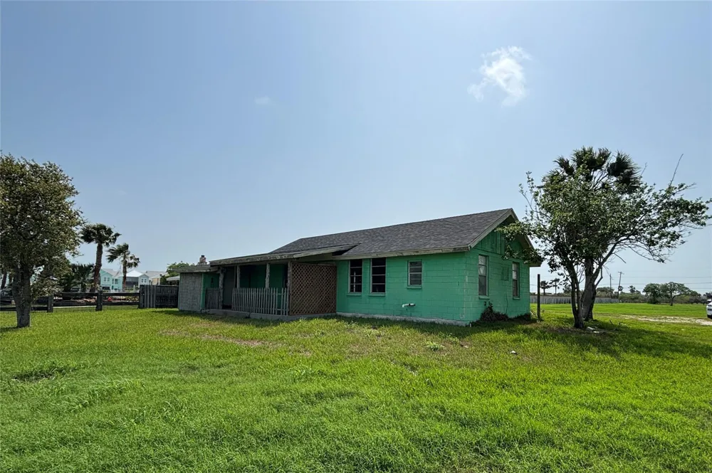 4 Copano Ridge Road Rockport, TX 78382