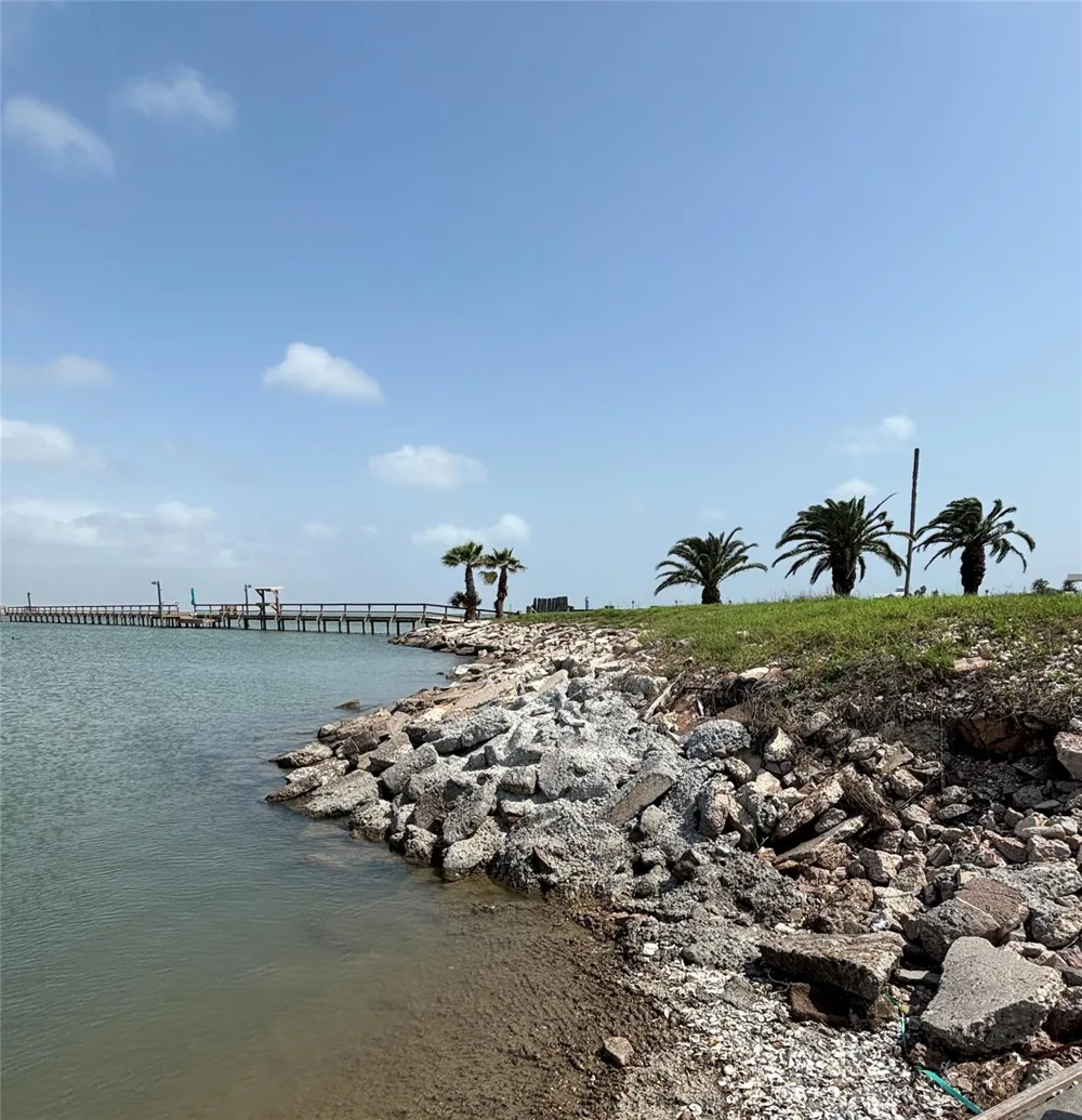 4 Copano Ridge Road Rockport, TX 78382