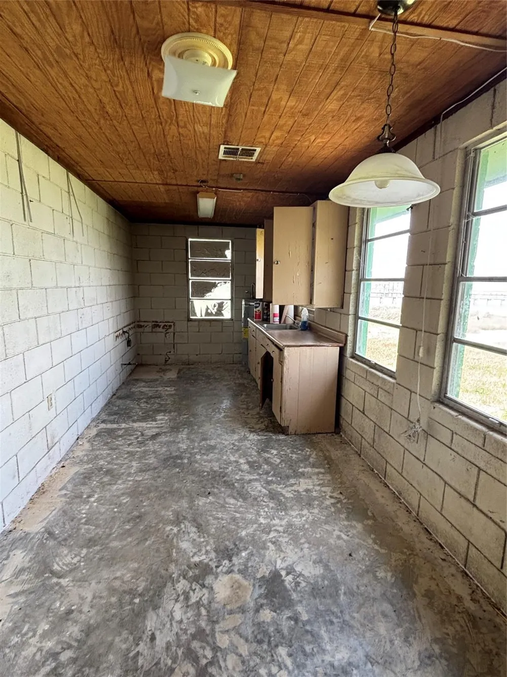 4 Copano Ridge Road Rockport, TX 78382