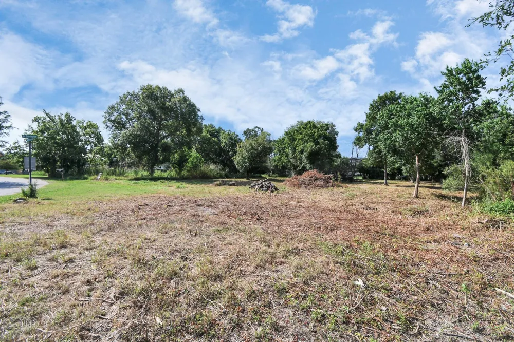 Shadylawn Avenue La Porte, TX 77571