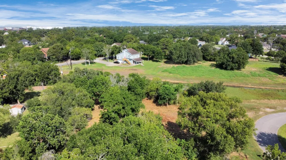 Shadylawn Avenue La Porte, TX 77571