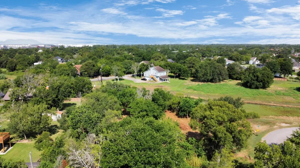 Shadylawn Avenue La Porte, TX 77571