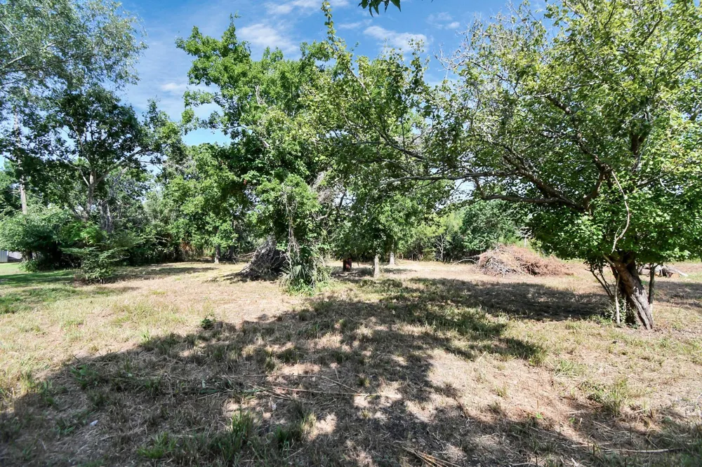 Shadylawn Avenue La Porte, TX 77571