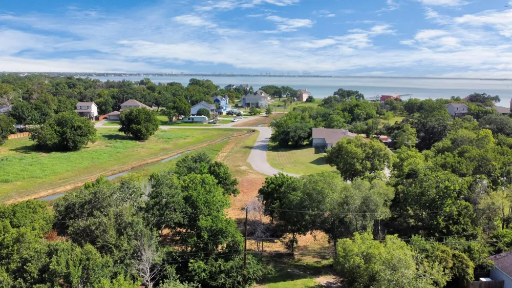 Shadylawn Avenue La Porte, TX 77571