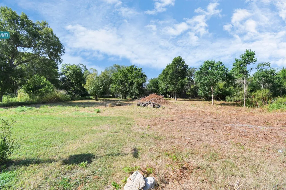 Shadylawn Avenue La Porte, TX 77571