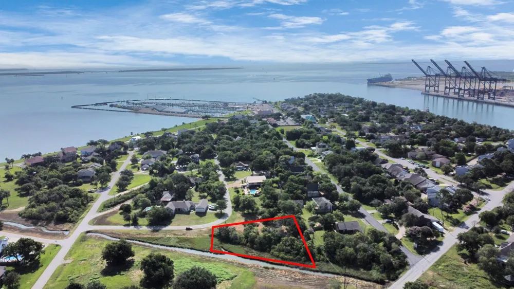 Shadylawn Avenue La Porte, TX 77571