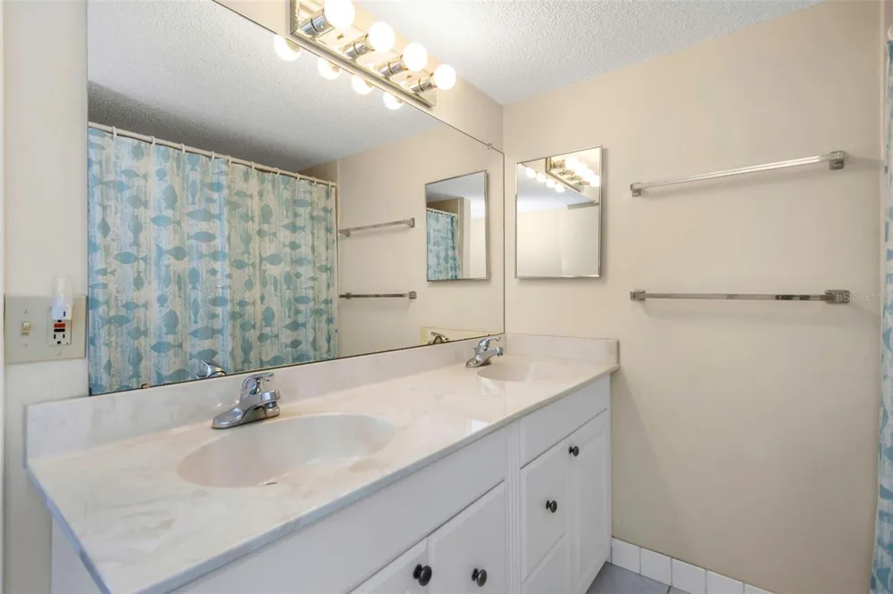 15316 GULF BOULEVARD #604 Madeira Beach, FL 33708