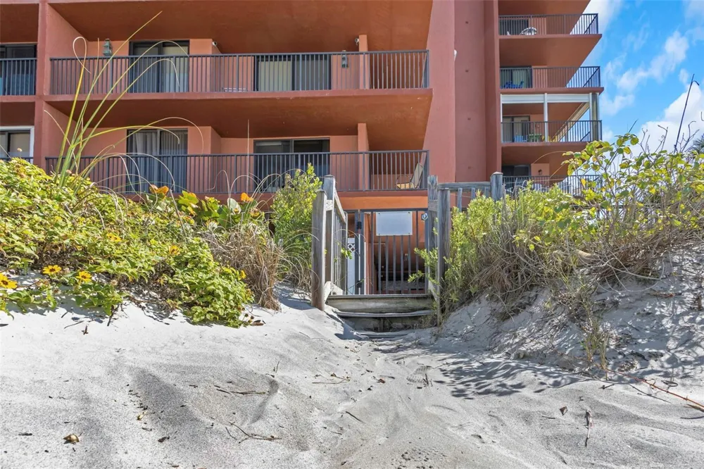 15316 GULF BOULEVARD #604 Madeira Beach, FL 33708
