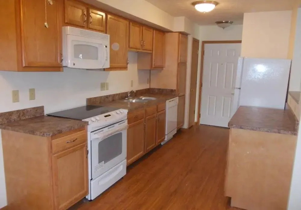 808 Treewood Dr Hillsboro, OH 45133