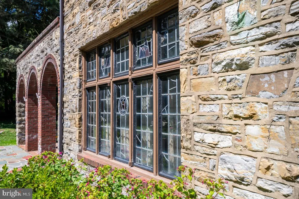 1804 BERNVILLE ROAD Reading, PA 19601