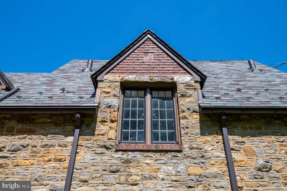 1804 BERNVILLE ROAD Reading, PA 19601
