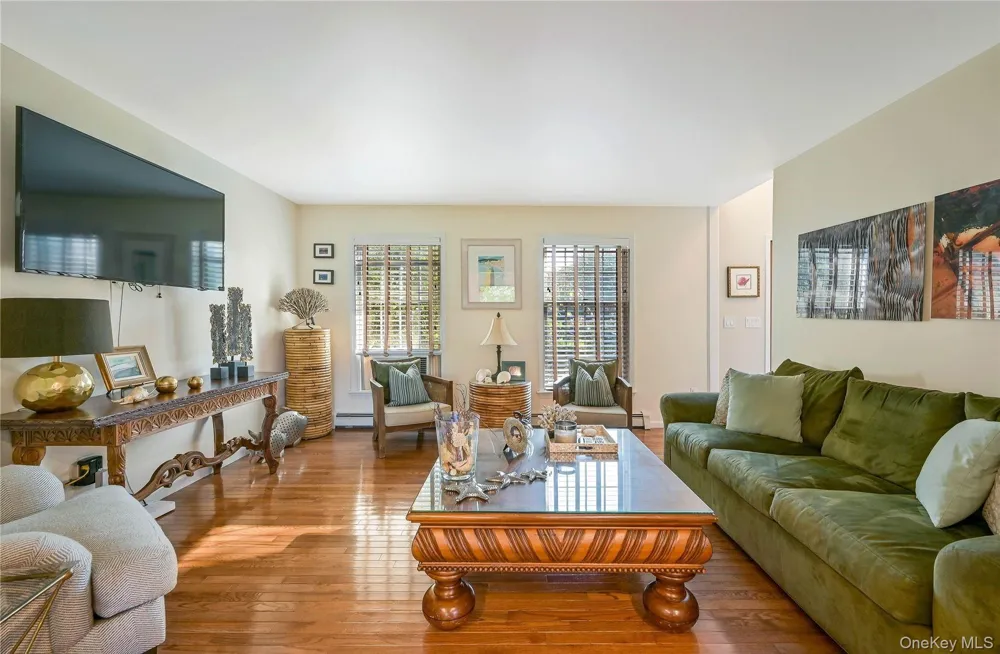 215 Kouros Road New Suffolk, NY 11956