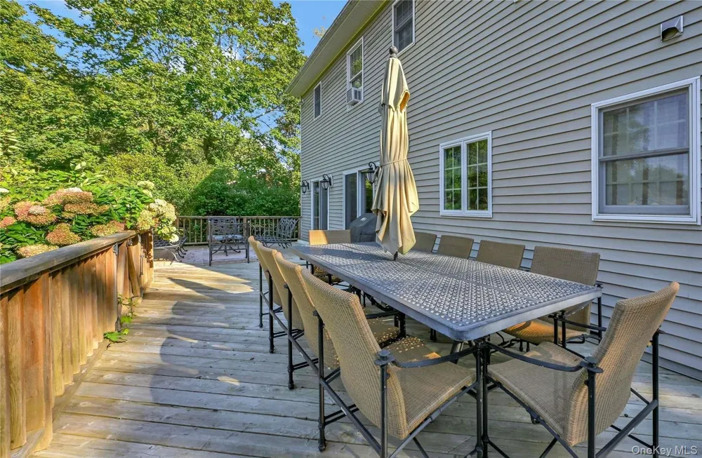 215 Kouros Road New Suffolk, NY 11956