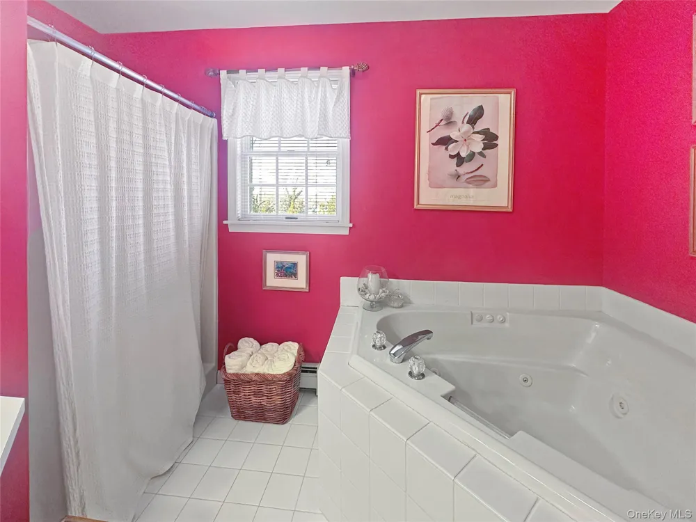 215 Kouros Road New Suffolk, NY 11956