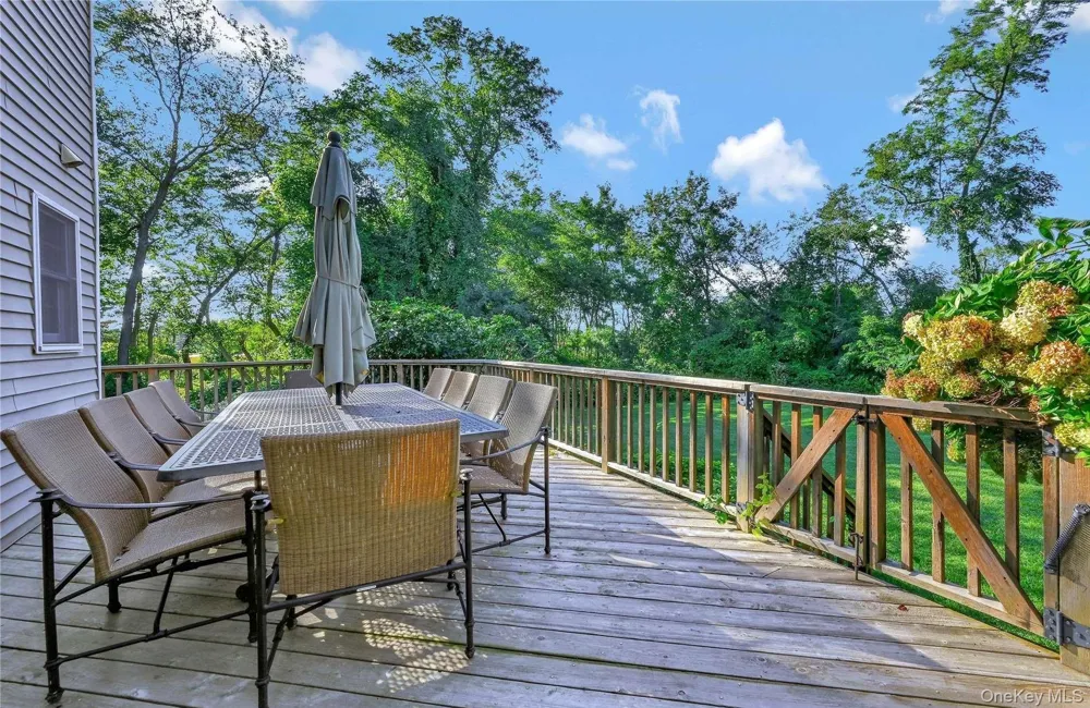 215 Kouros Road New Suffolk, NY 11956