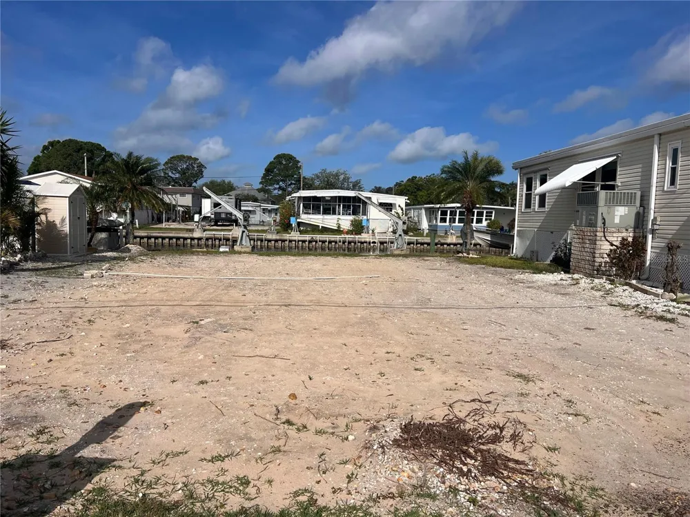 105 SCHOONER DRIVE #105 Palm Harbor, FL 34683